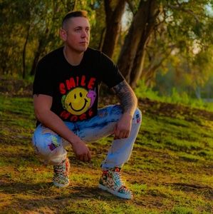 Meet your Posher, Justin